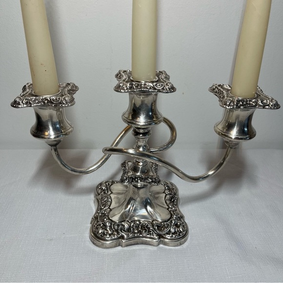 Silverplated console candelabrum, 3-branch, Benedict-Proctor Manu Co, Ontario - Picture 3 of 6